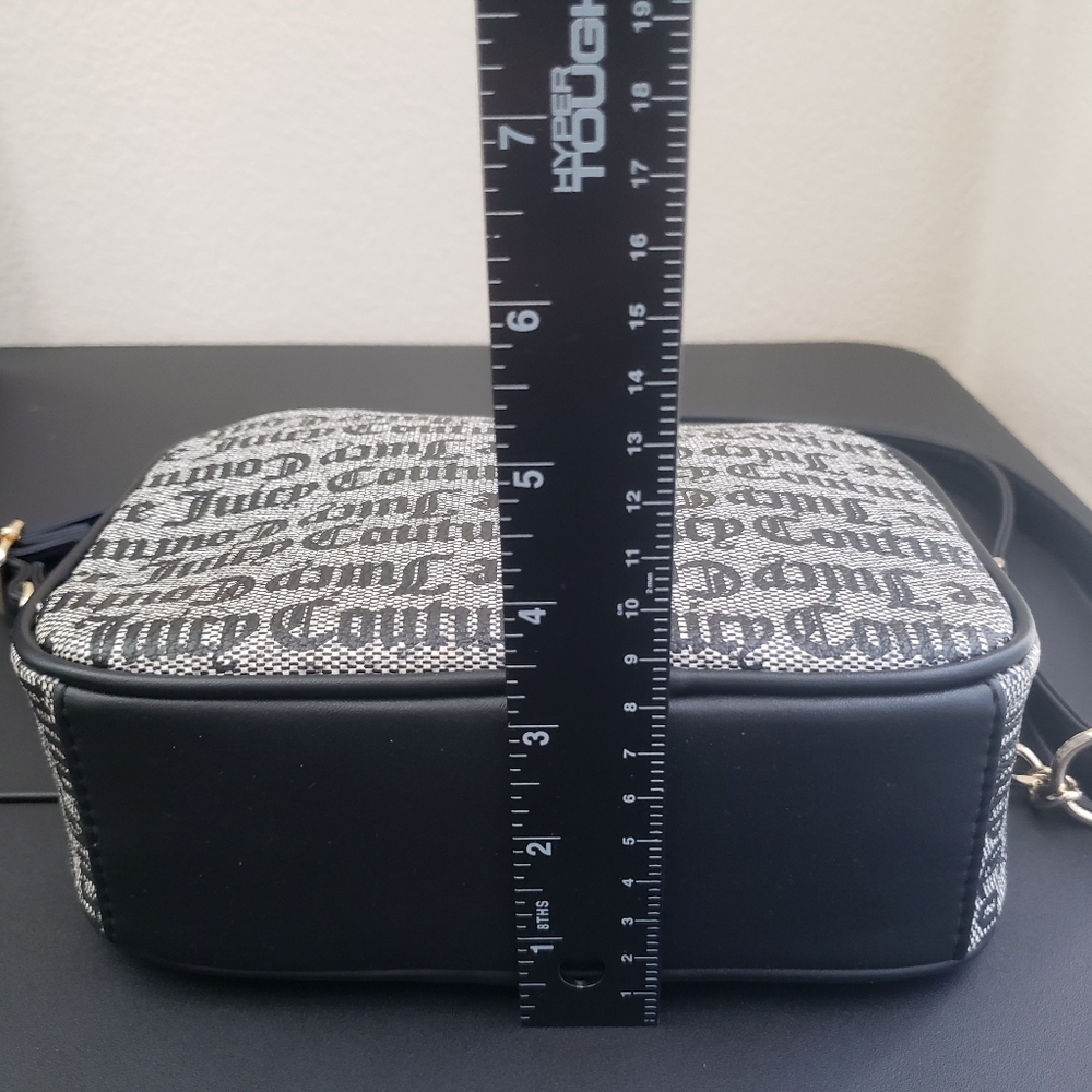 Juicy Couture Eastside Westside Camera Black/Beige Crossbody Bag NWT - Picture 14 of 16
